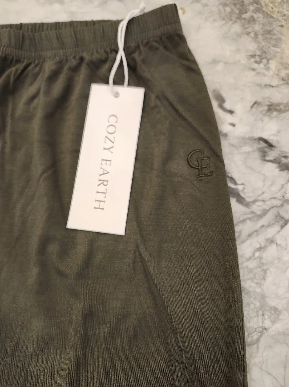 Cozy Earth Kids Bamboo Stretch-Knit Pajama Set Olive 9/10 NWT